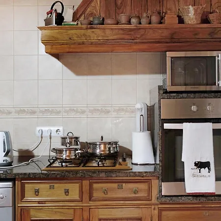 Holiday home Casa Rosas *