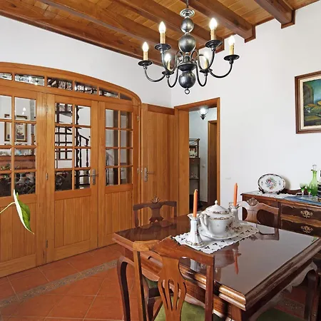 Holiday home Casa Rosas Angra do Heroismo