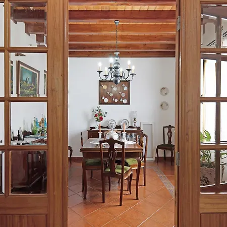 Casa Rosas *