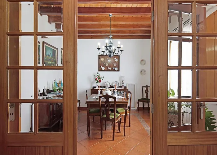 Casa Rosas * Angra do Heroismo